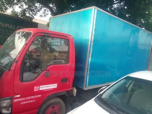 Isuzu Container Body