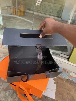 Collapsible Luxurious Gift Boxes