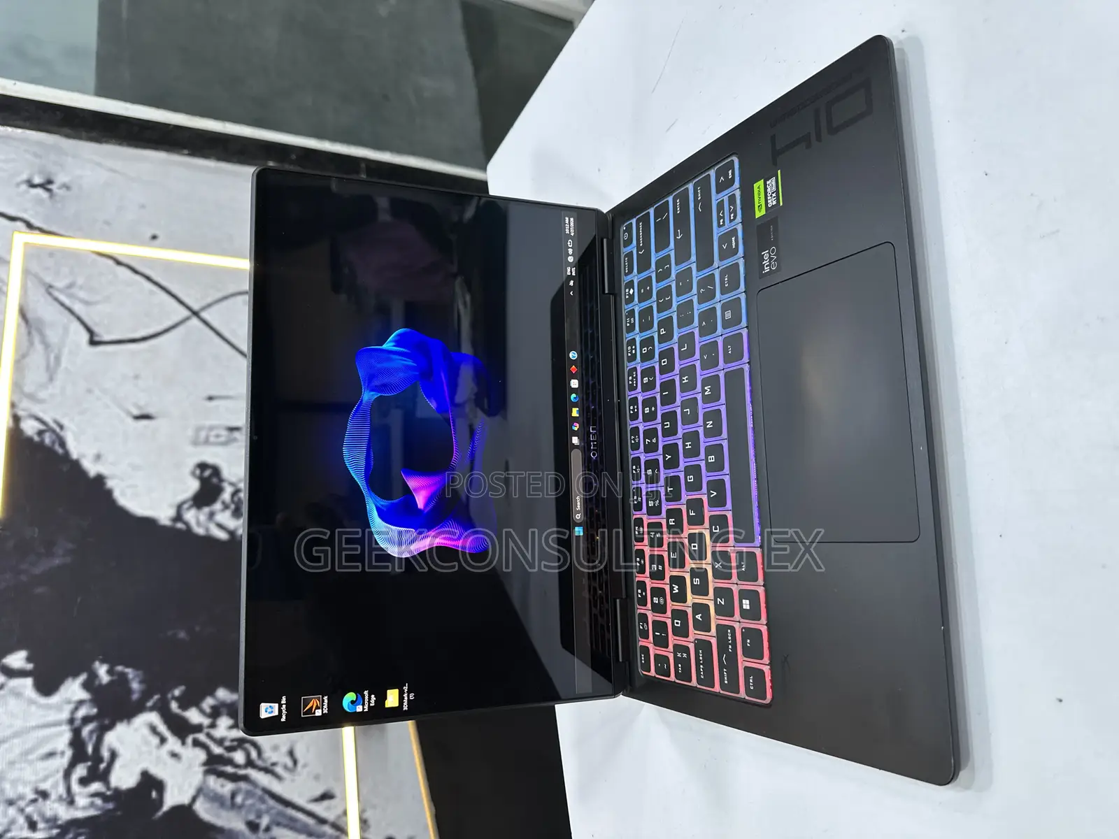 Laptop HP Omen Transcend 14-fb0023dx 32GB Intel Core Ultra 9 SSD 2T