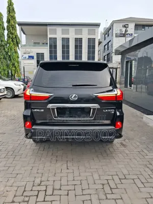Lexus LX 2022 Black