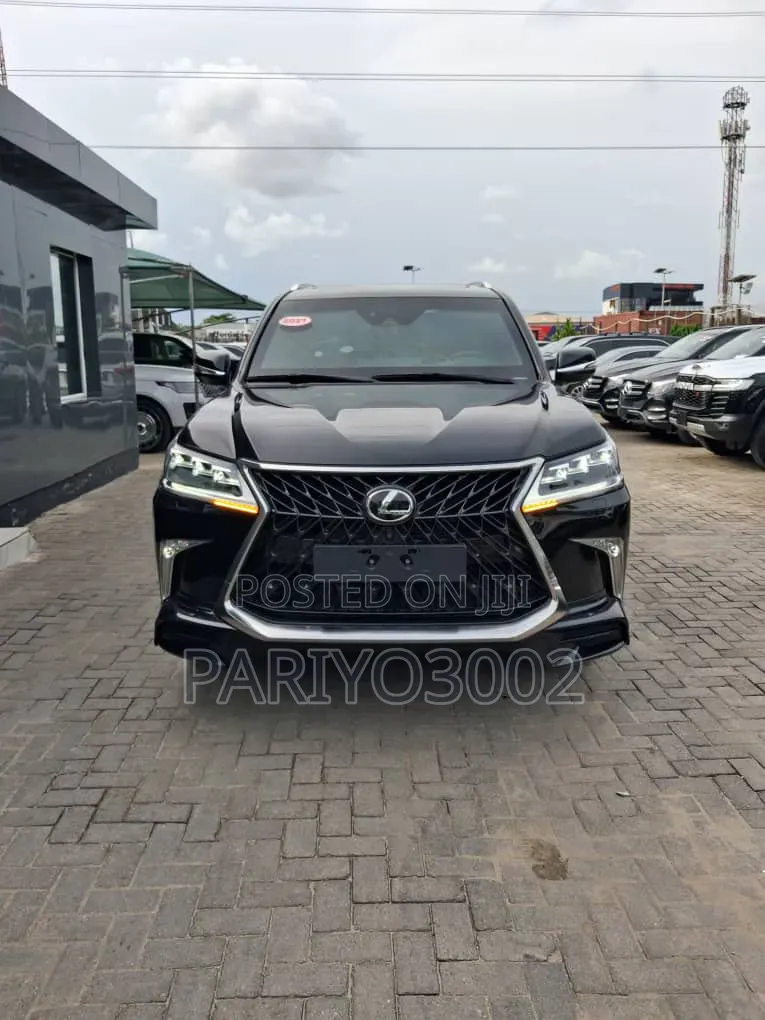 Lexus LX 2022 Black