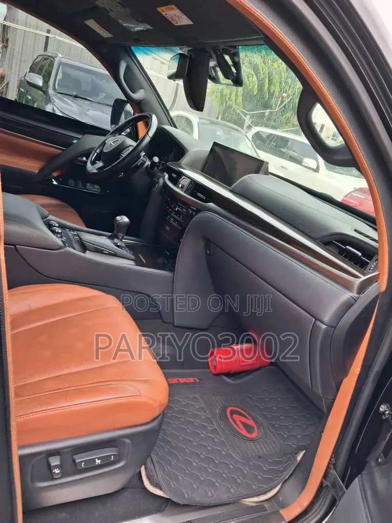 Lexus LX 2022 Black
