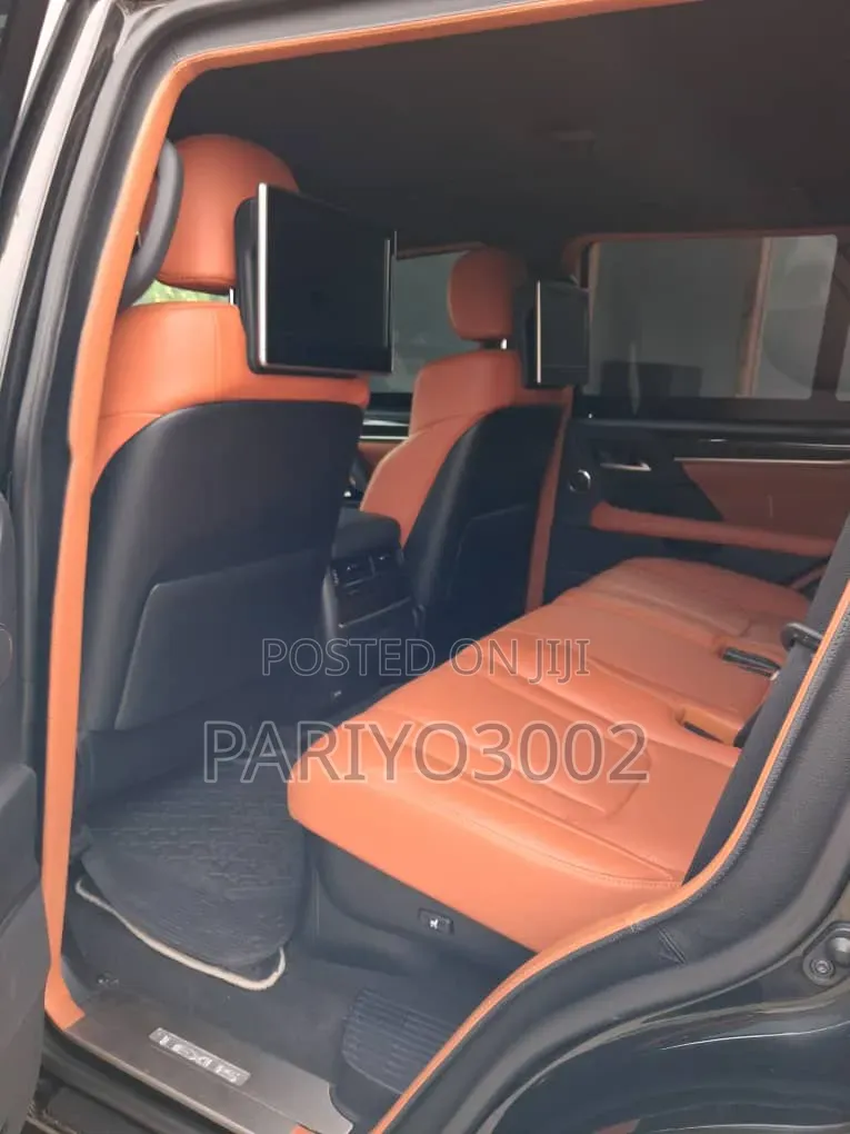 Lexus LX 2022 Black