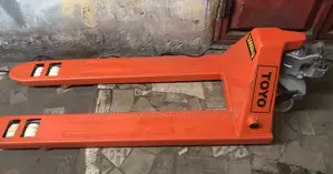 Toyo 3000kg Manual Pallet Jack