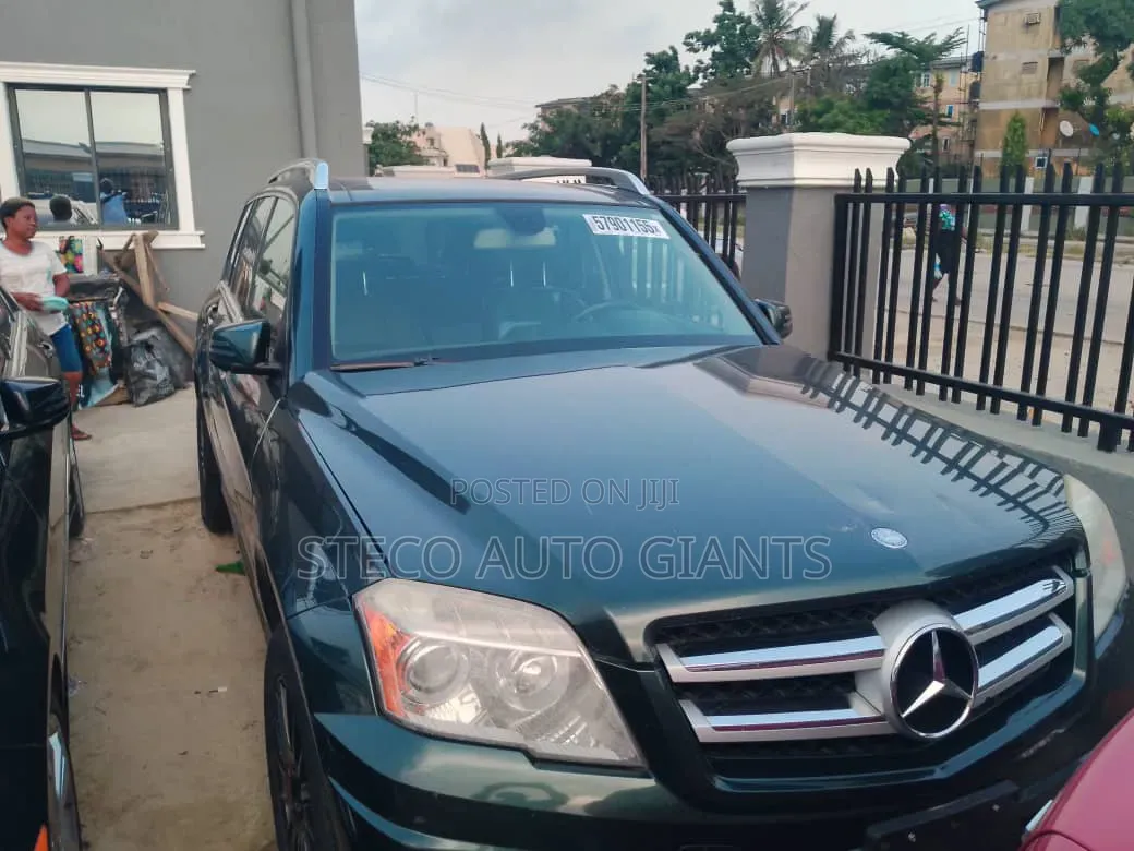 Mercedes-Benz GLK-Class 2011 Black