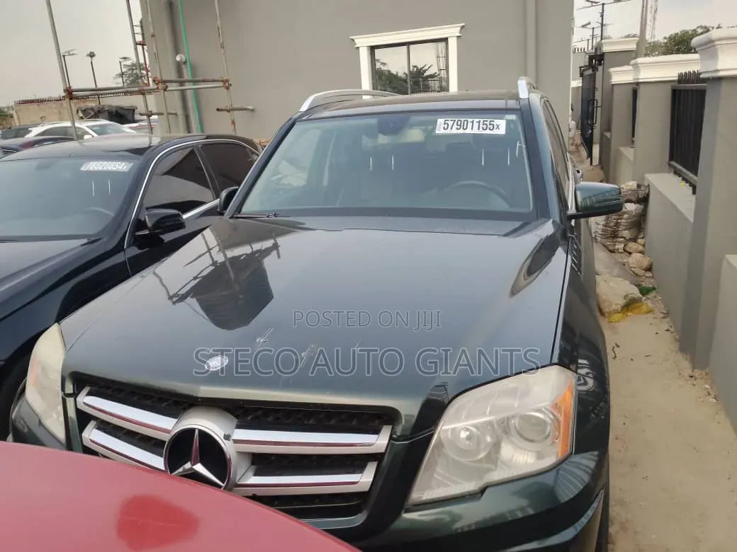 Mercedes-Benz GLK-Class 2011 Black