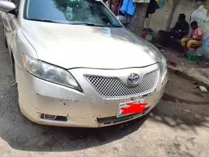 Toyota Camry 2.4 LE 2008 Gold