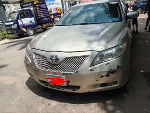 Toyota Camry 2.4 LE 2008 Gold