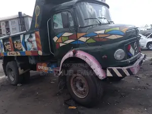 1513 Tipper