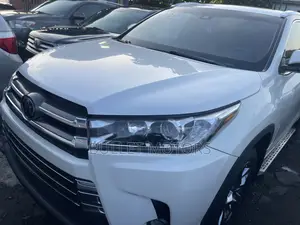 Toyota Highlander Limited Platinum 4x4 V6 (3.5L 6cyl 8A) 2018 White