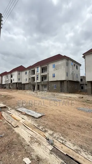 3bdrm Apartment in Lugbe District for sale
