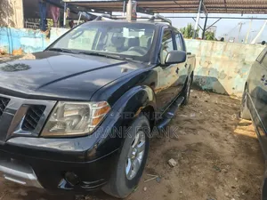 Nissan Frontier 2010 Black
