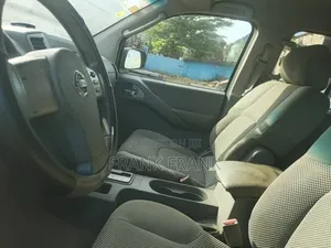 Nissan Frontier 2010 Black