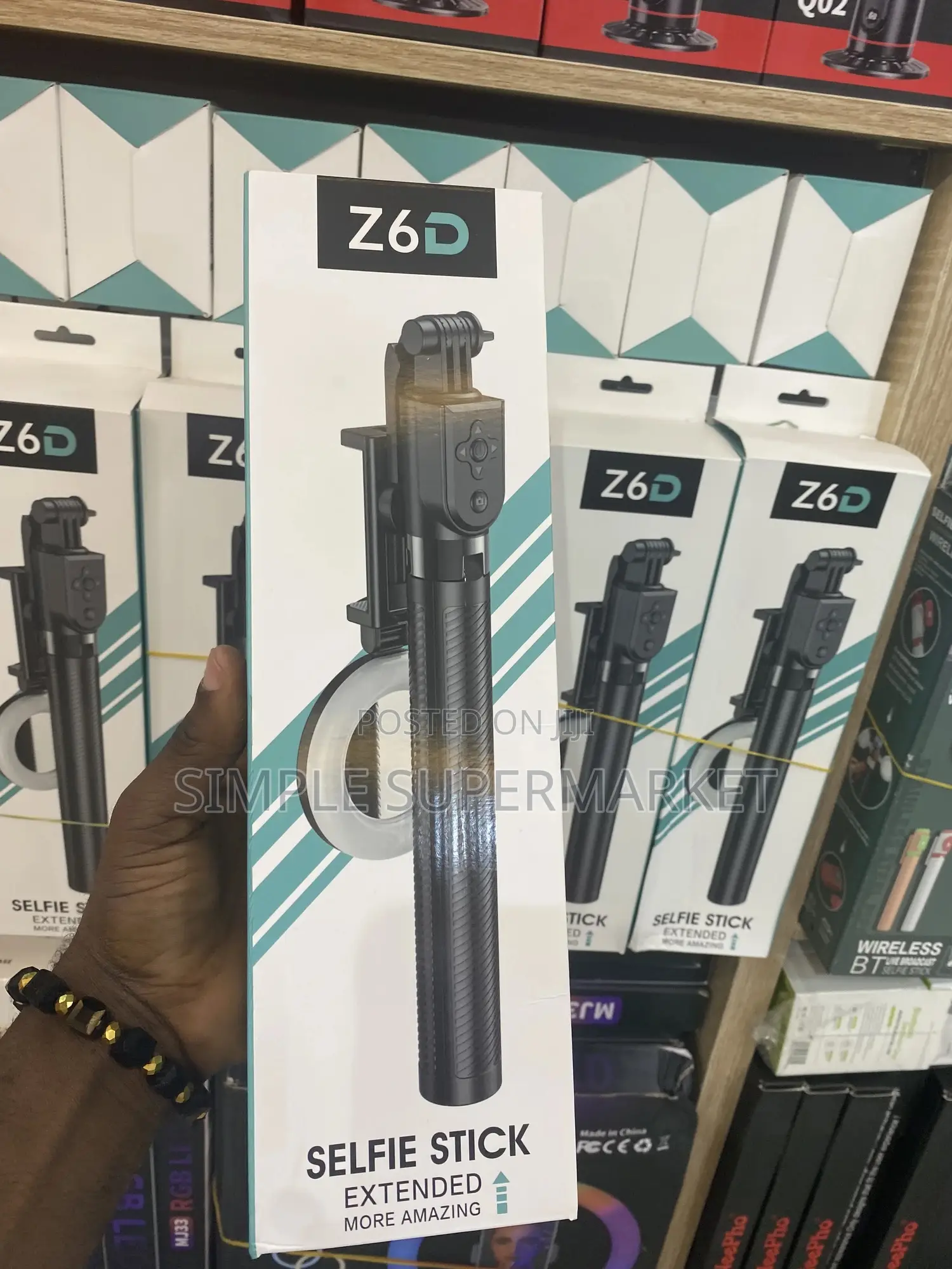 Z6d Selfie Stick With Light