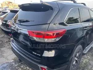 Toyota Highlander XLE V6 4x4 (3.5L 6cyl 6A) 2016 Black