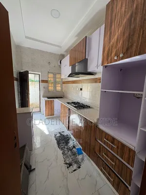 1bdrm Shared Apartment in Chevron for rent