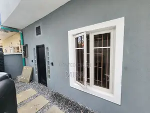 Furnished 1bdrm Apartment in Lekki Phase 1 for rent