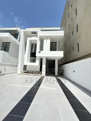 5bdrm Duplex in Lekki Phase 1 for sale