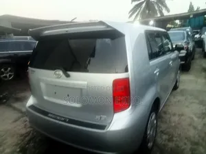 Scion xB 2010 Silver