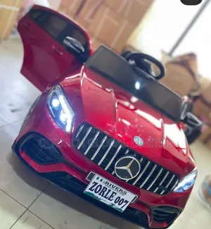 Mercedes-Benz Glc63s Licensed Electric Ride-on Car for Kids.