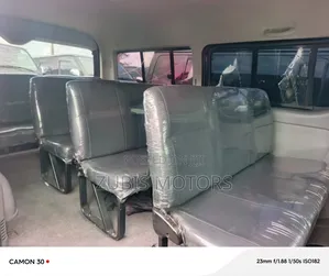 Toyota HiAce 2015 Black