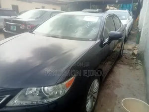 Lexus ES 2015 Black