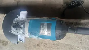 Makita Grinding Machine 9inch