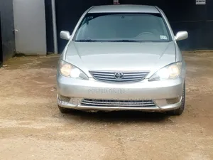 Toyota Camry XLE 4dr Sedan (2.4L 4cyl 5A) 2006 Silver
