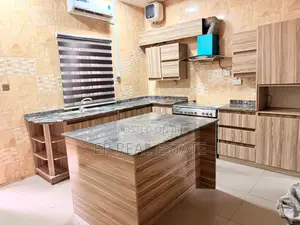 4bdrm House in Kado for rent