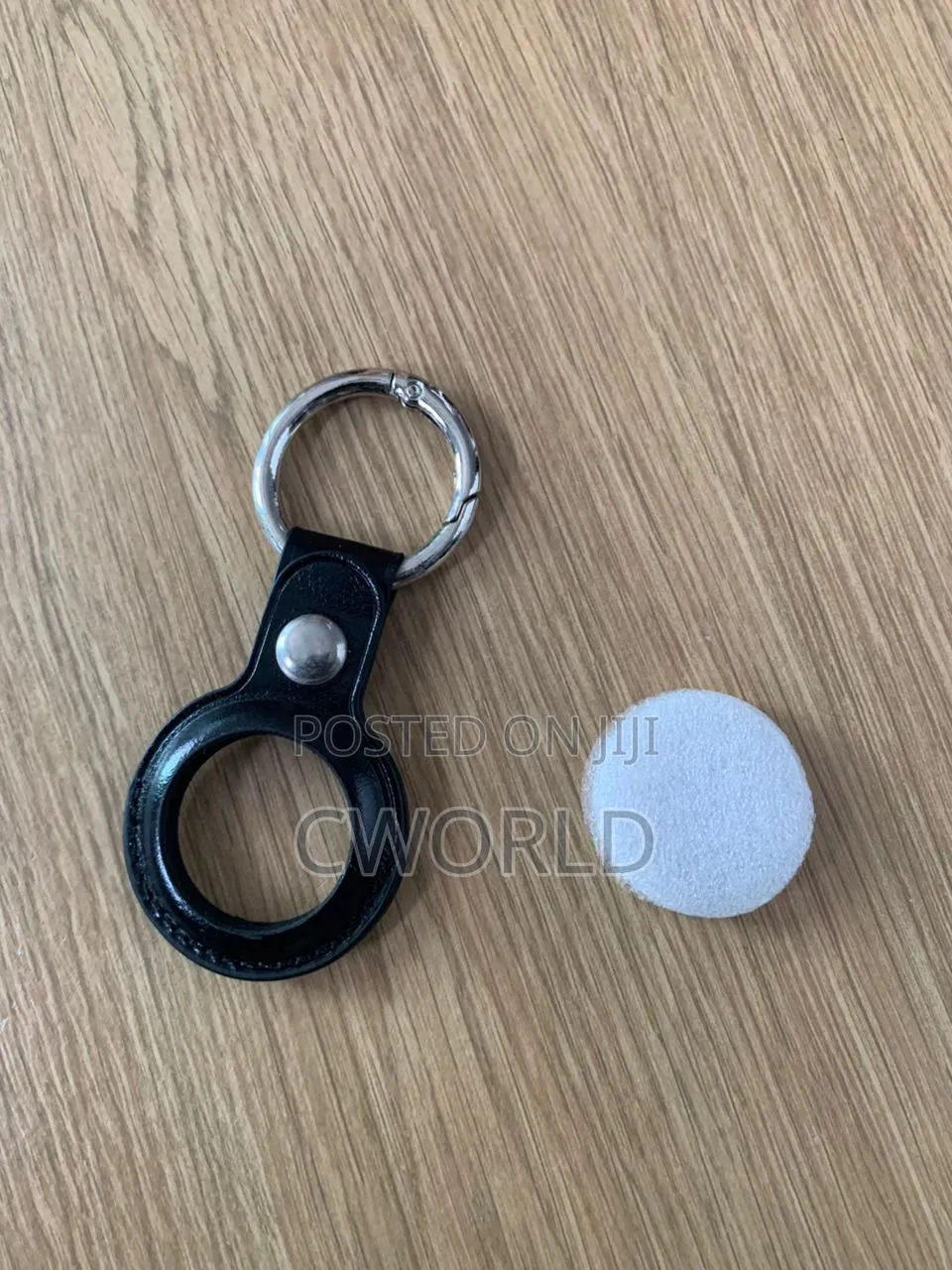 Black Leather Airtag Keychain Case