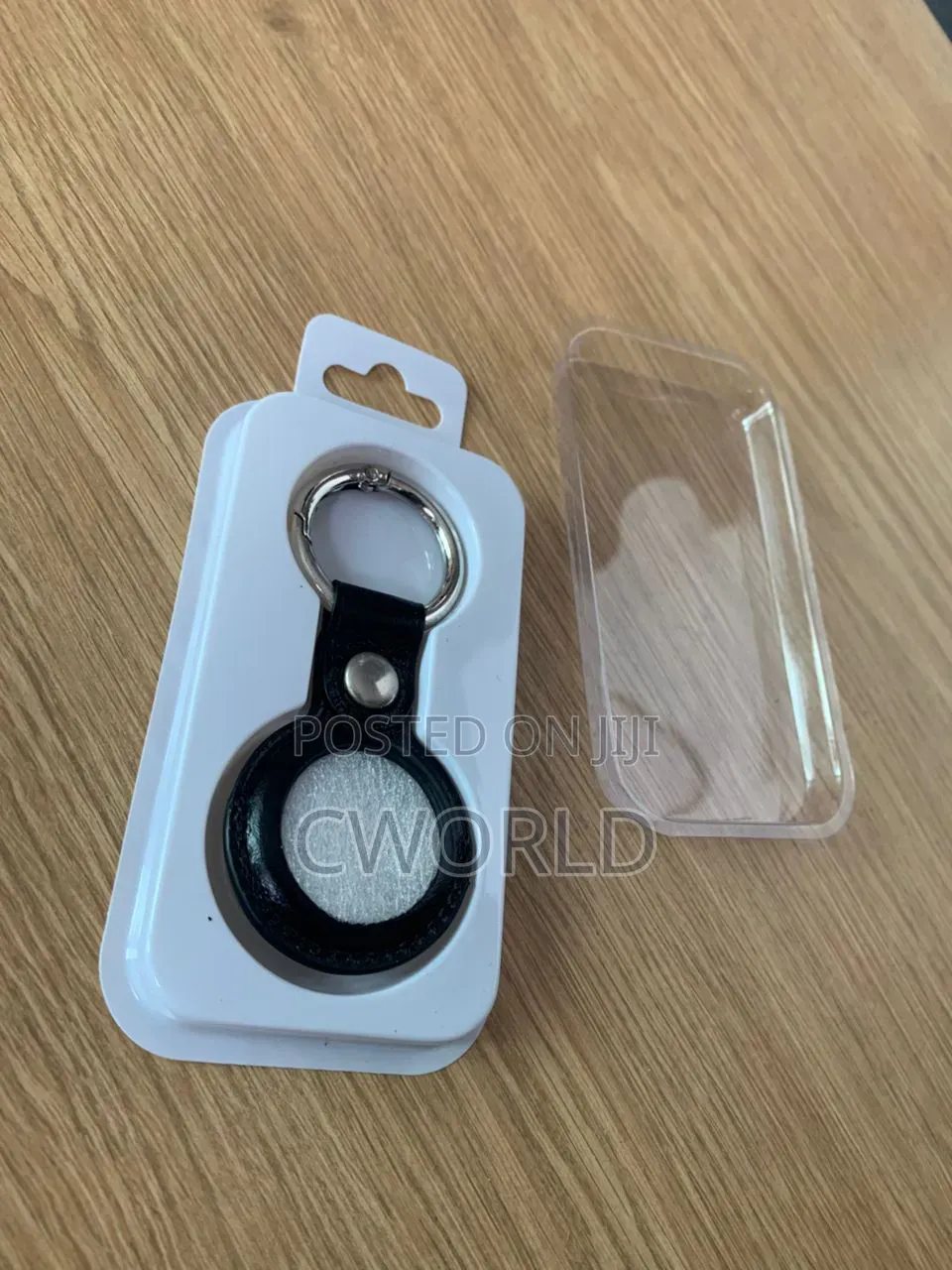 Black Leather Airtag Keychain Case