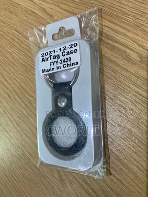 Black Leather Airtag Keychain Case