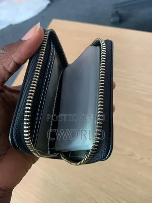 Black Zipper Card Holder Wallet