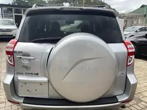 Toyota RAV4 3.5 Limited 2010 Silver