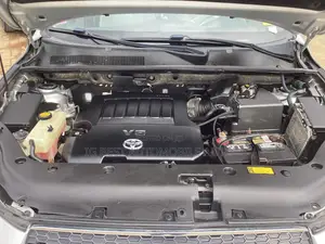 Toyota RAV4 3.5 Limited 2010 Silver