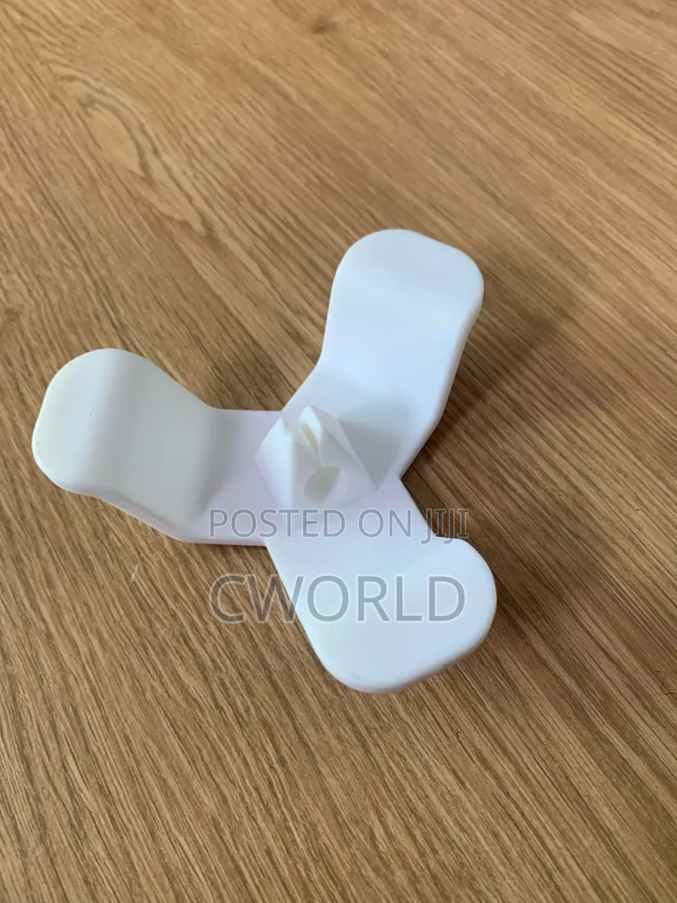 White 3-Blade Adhesive Cord Wrapper Organizer