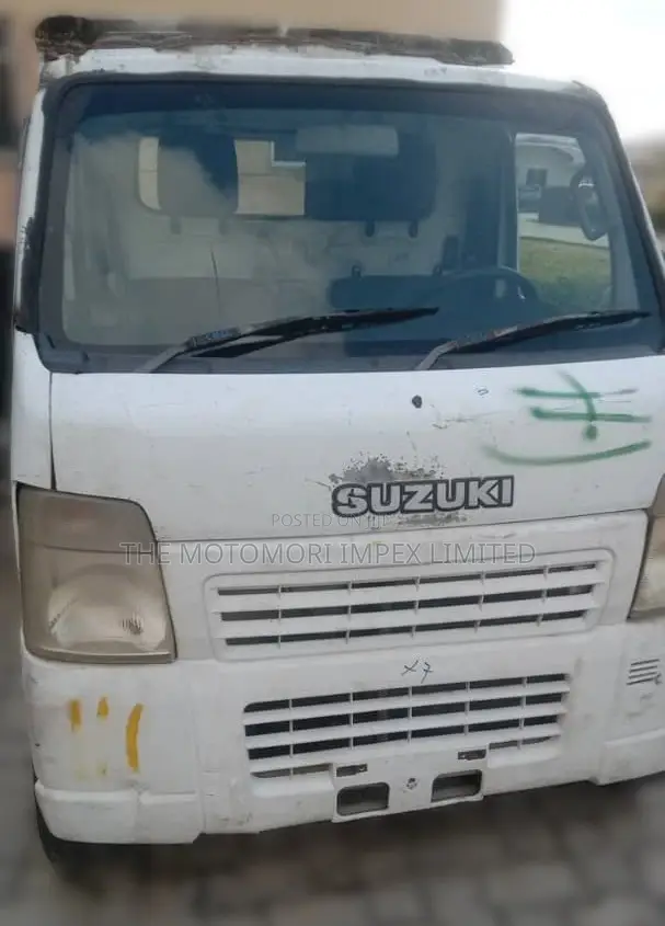 Suzuki Every 2001 White