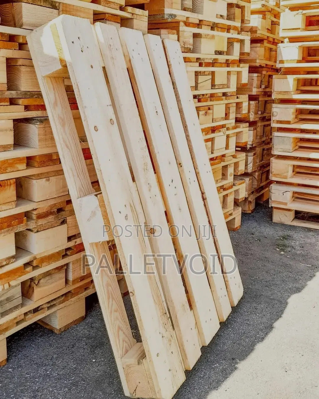 Wooden Pallet That Stood the Test of Time