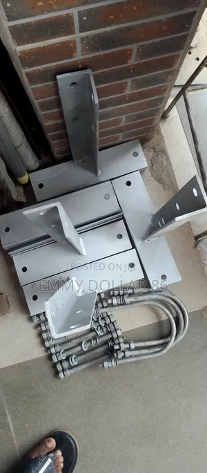 Mounting Pole Bracket of All Types Available