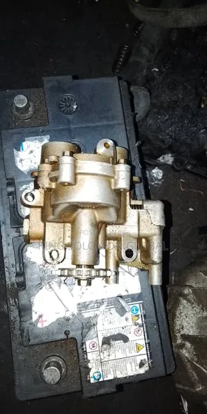 Range Rover 2016 Sensor Oil Pump
