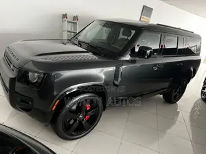 New Land Rover Defender 90 P400 X-Dynamic SE 2025 Black