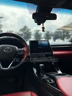 Toyota Avalon 2022 Black
