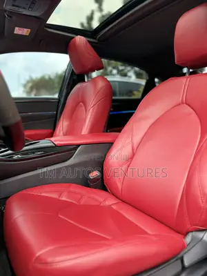 Toyota Avalon 2022 Black