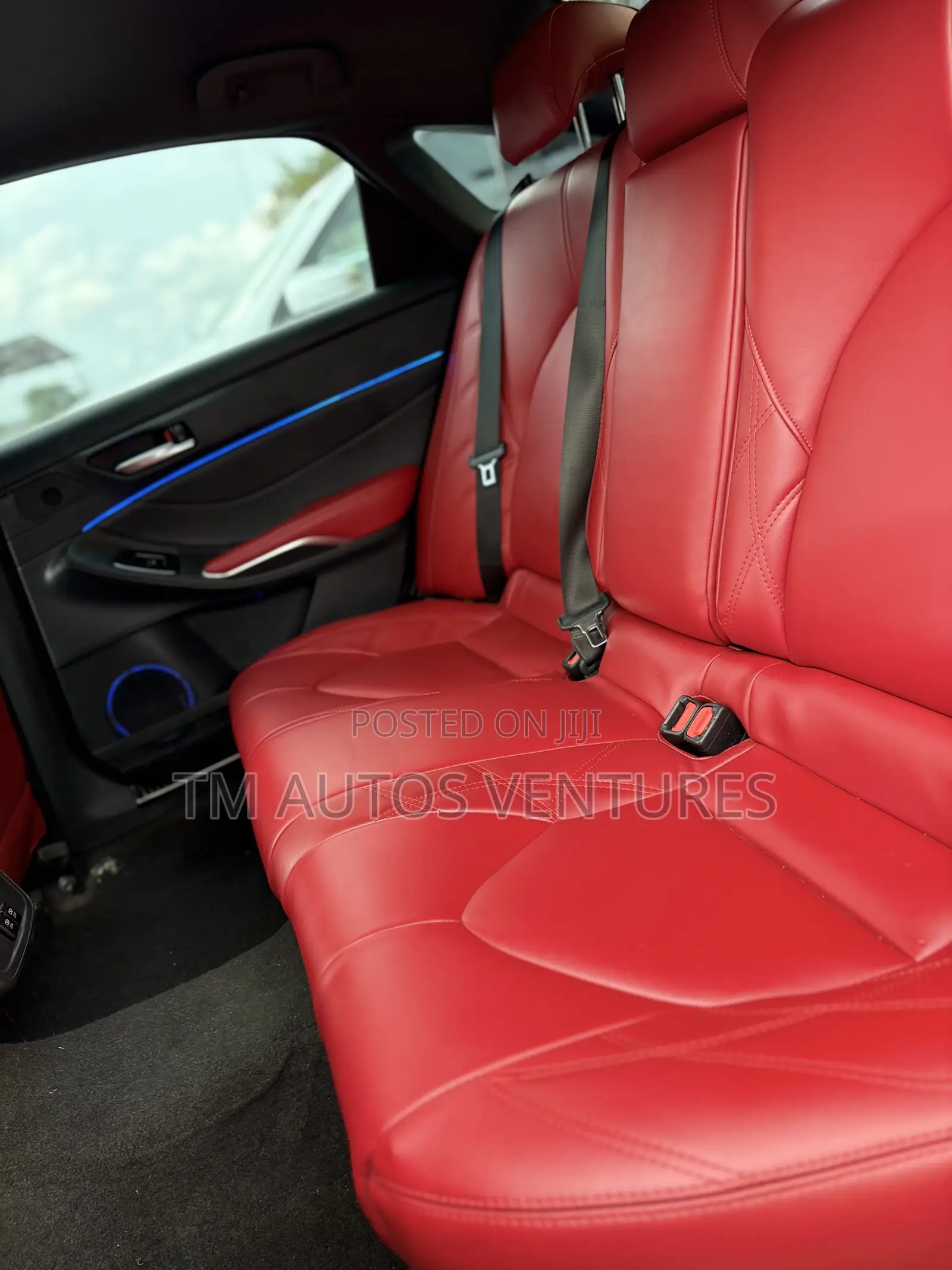 Toyota Avalon 2022 Black