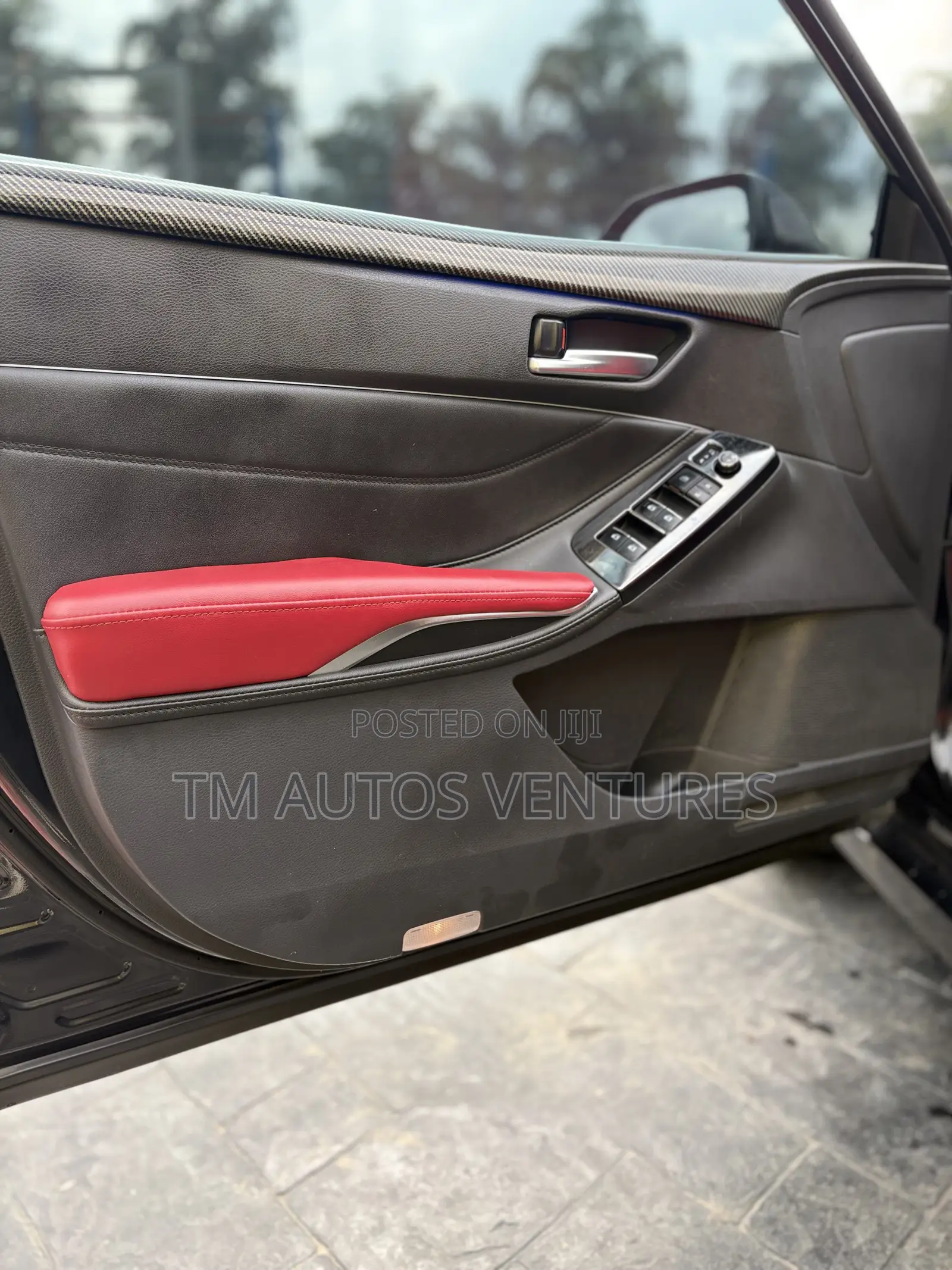 Toyota Avalon 2022 Black
