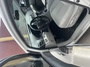 Toyota Venza AWD 2010 White