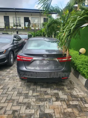 Toyota Avalon XLE 4dr Sedan (3.5L 6cyl 6A) 2015 Gray