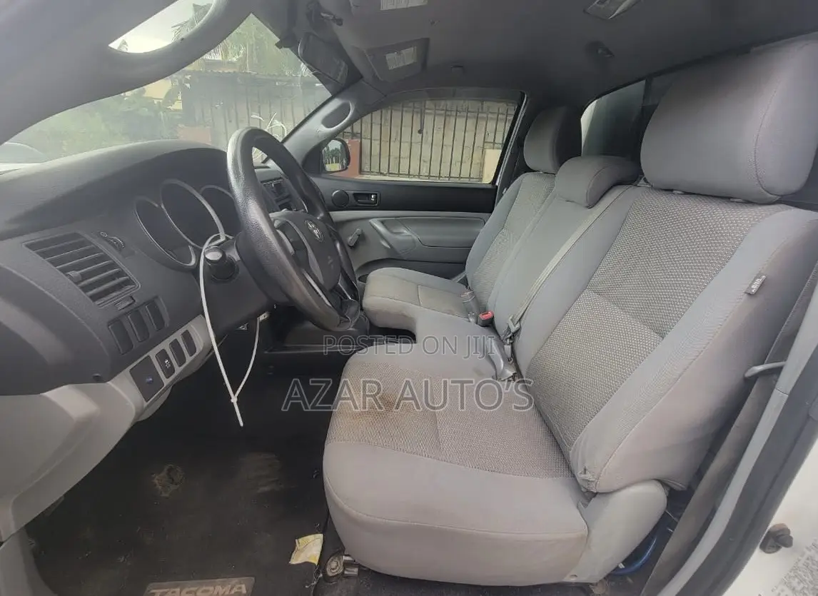 Toyota Tacoma 2013 White