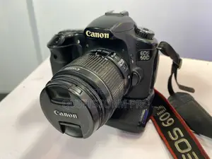 Canon Eos 60d With Lens 18-55mm