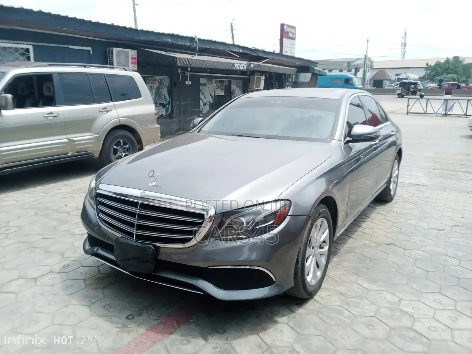 Mercedes-Benz E300 2017 Gray